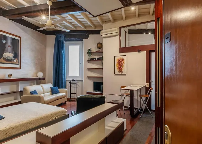 Guesthost - Piazza Navona Petite House Rom