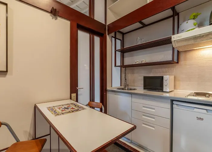 Guesthost - Piazza Navona Petite House *