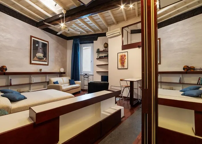 Apartment Guesthost - Piazza Navona Petite House